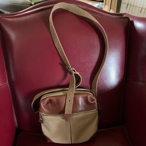 Super cute crossbody purse!